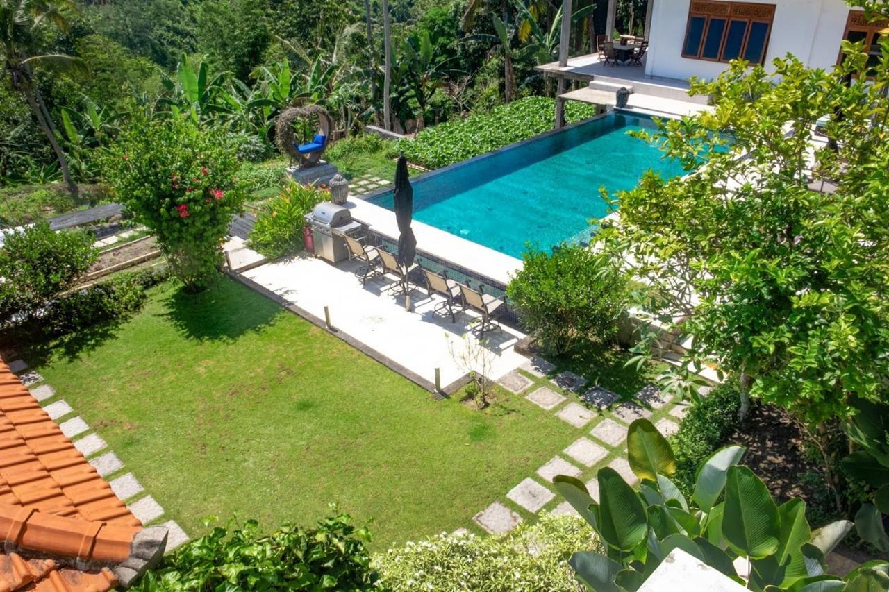 Wake In Paradise And Luxury Lebah Villas Ubud  Exterior photo