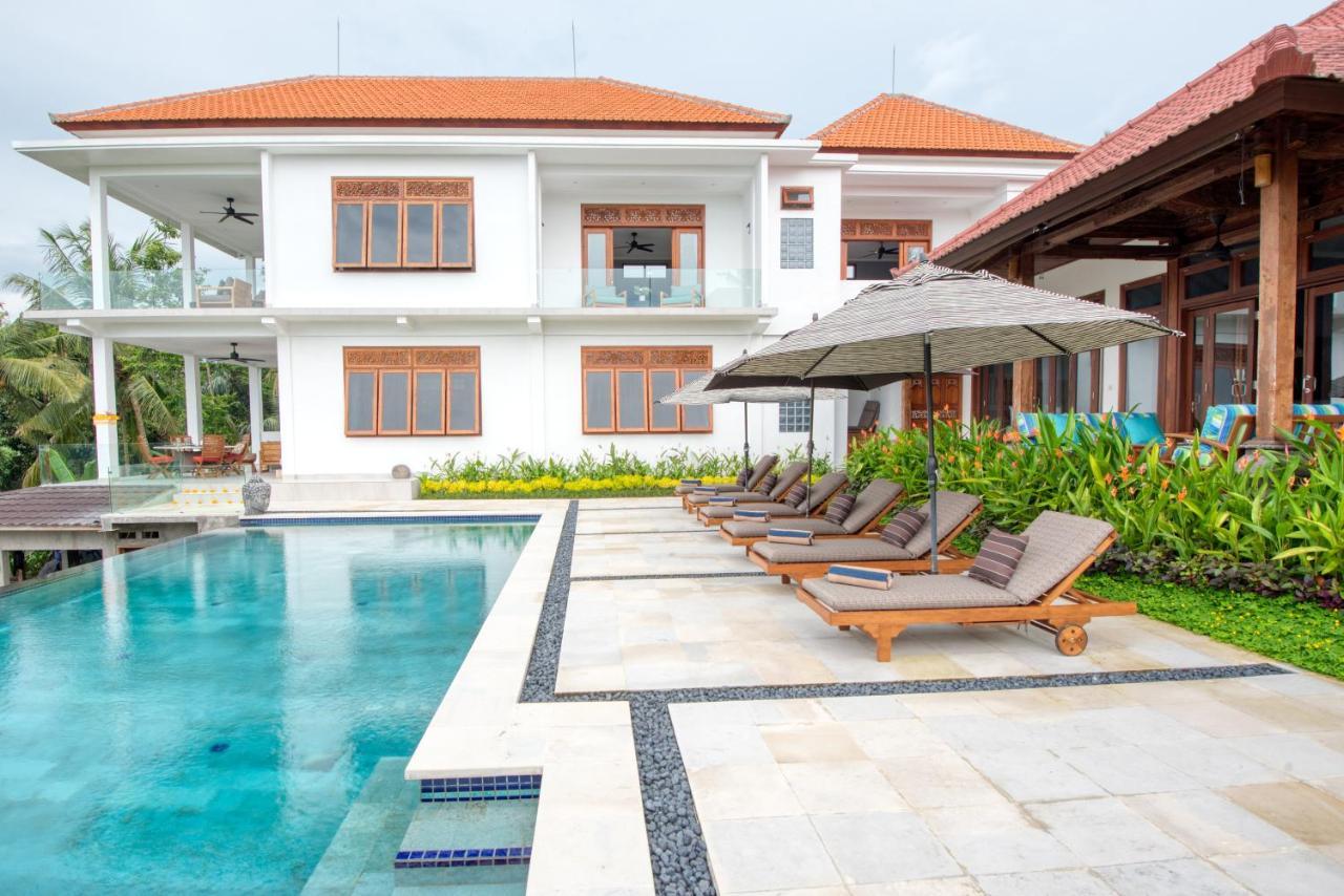 Wake In Paradise And Luxury Lebah Villas Ubud  Exterior photo