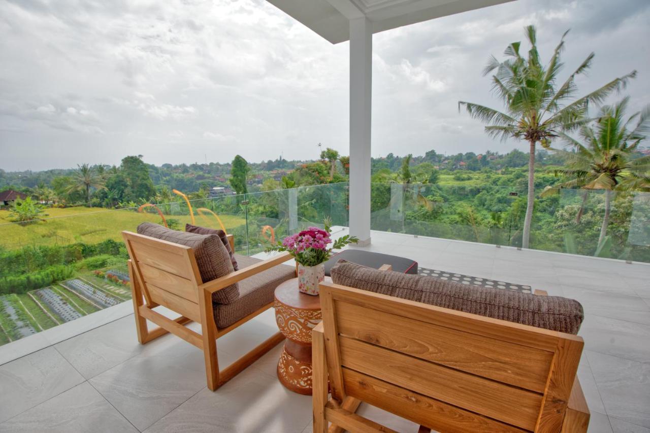 Wake In Paradise And Luxury Lebah Villas Ubud  Exterior photo